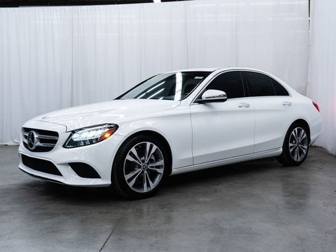 Used 2021 Mercedes-Benz C 300 Sedan image 3