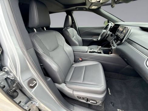 Used 2025 Lexus RX 350 Premium w/ Accessory Package (Z1) FWD image 16