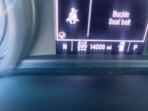 Used 2024 Chevrolet Silverado 2500 Custom w/ Custom Value Package image 18