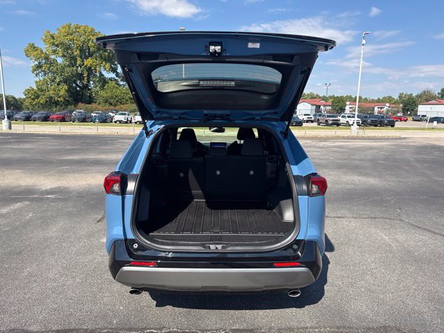 Used 2025 Toyota RAV4 SE AWD/4WD image 20