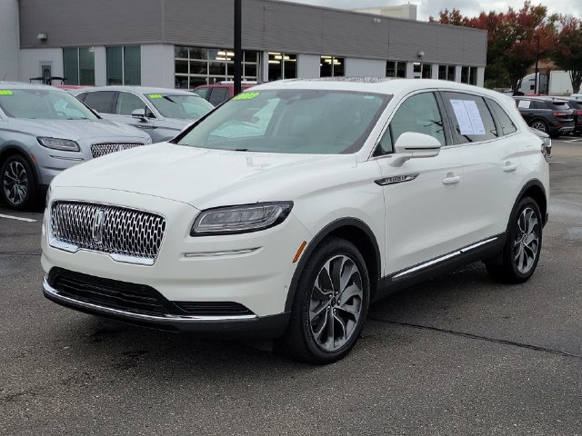 Used 2023 Lincoln Nautilus Reserve w/ Equipment Group 201A AWD/4WD image 2