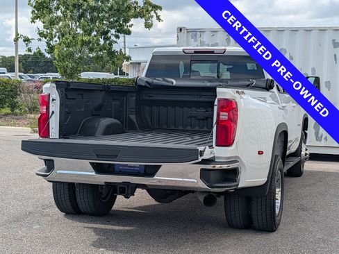 Used 2022 Chevrolet Silverado 3500 LT w/ Convenience Package AWD/4WD image 13