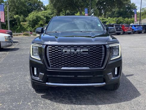 Used 2023 GMC Yukon Denali Ultimate AWD/4WD image 2