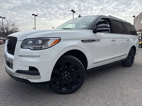 Used 2022 Lincoln Navigator L Black Label image 1