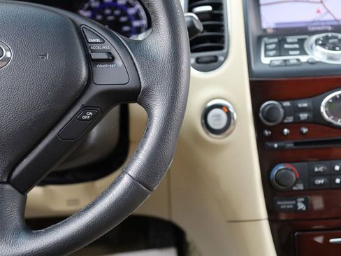 Used 2017 INFINITI QX50 AWD w/ Premium Plus Package image 31