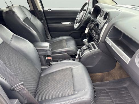 Used 2016 Jeep Compass Latitude image 22