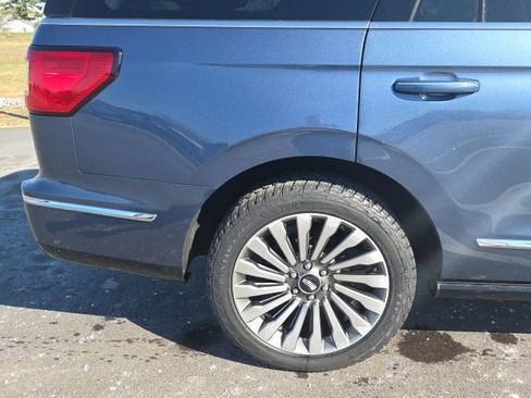 Used 2020 Lincoln Navigator Reserve w/ Luxury Package image 7