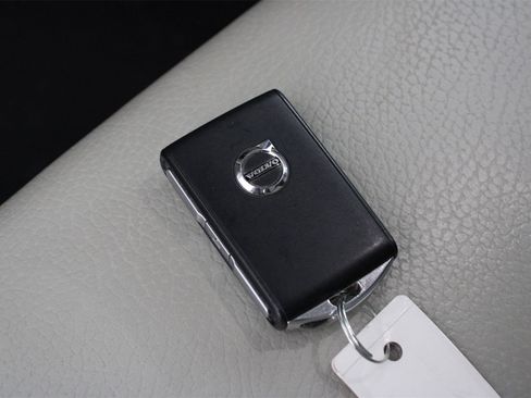 Certified 2025 Volvo S60 T8 Plus w/ Climate Package image 33