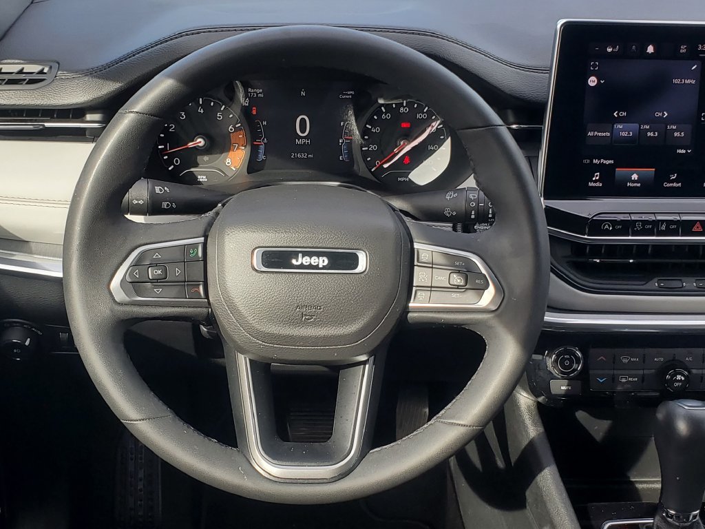 Used 2023 Jeep Compass Limited AWD/4WD image 23