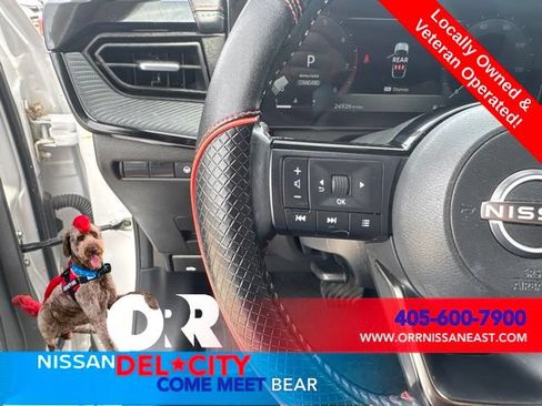 Used 2025 Nissan Kicks SR FWD image 17
