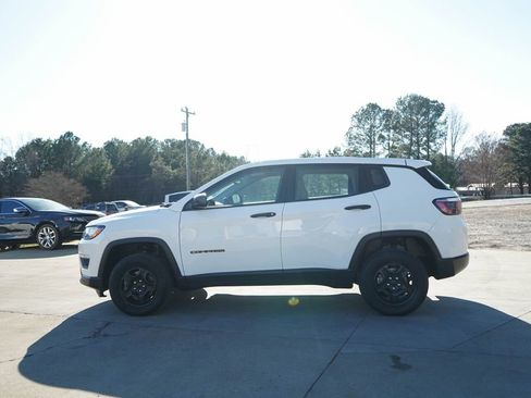 Used 2018 Jeep Compass Sport image 18