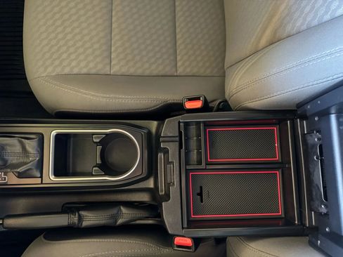 Used 2020 Toyota Tacoma SR image 15