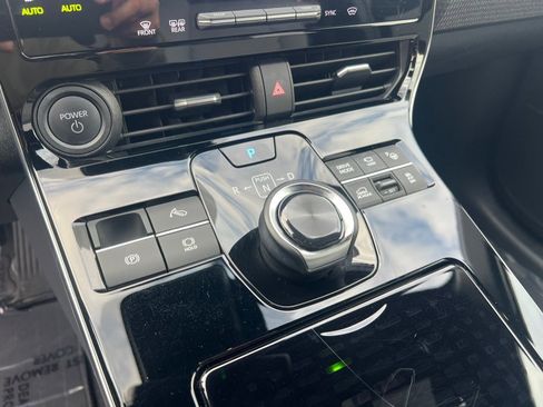 Used 2023 Subaru Solterra AWD image 27