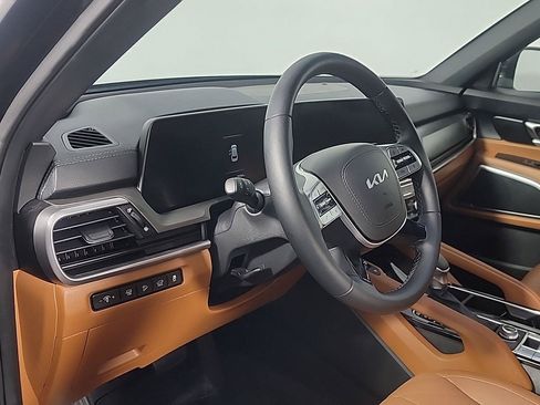 Certified 2025 Kia Telluride EX X-Line AWD/4WD image 17