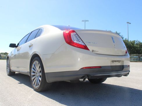 Used 2014 Lincoln MKS w/ Equipment Group 101A FWD image 9