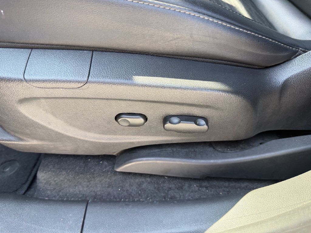 Used 2015 Buick Encore Convenience FWD image 13