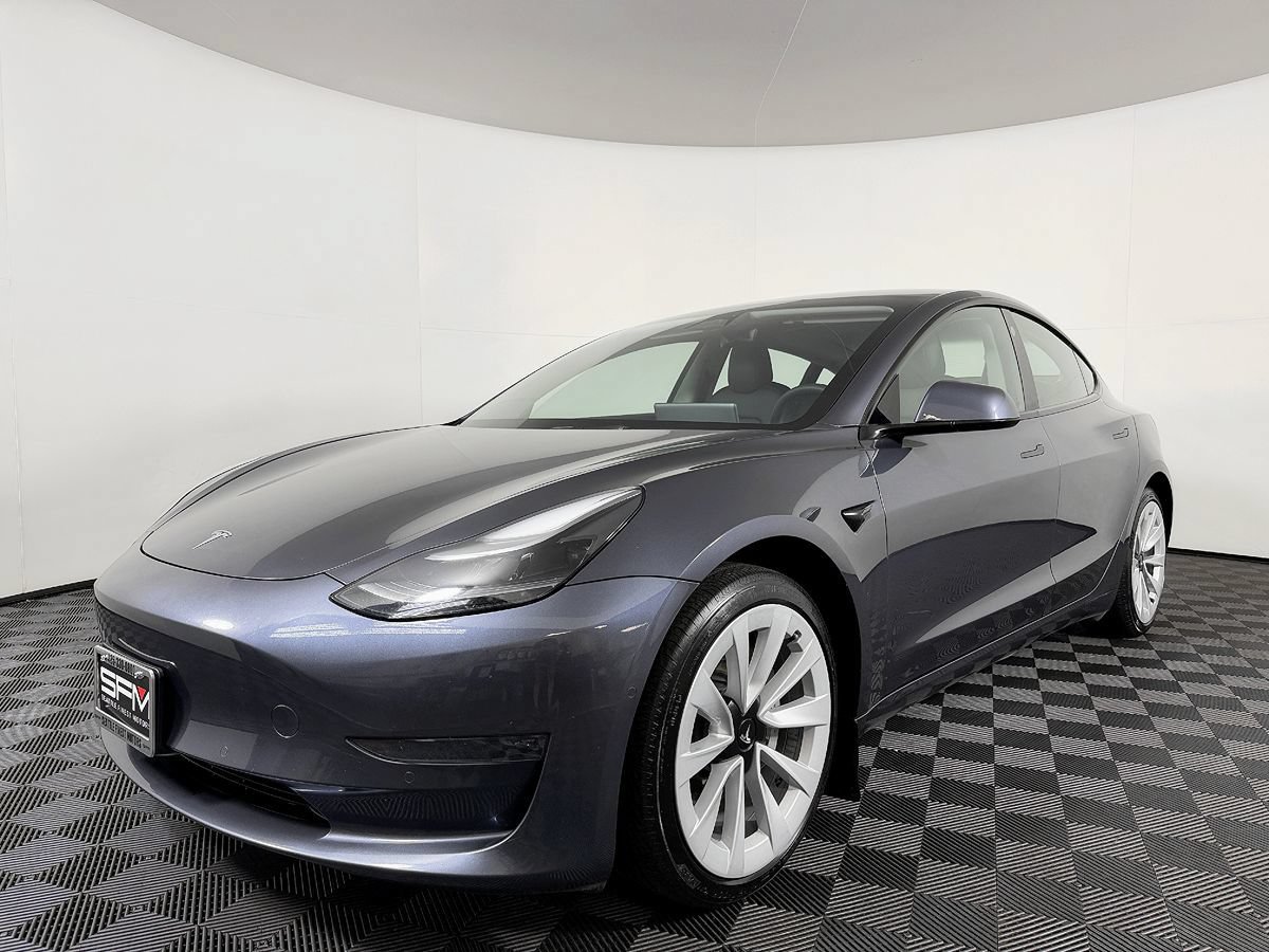 Used 2021 Tesla Model 3 Standard Range Plus RWD image 2