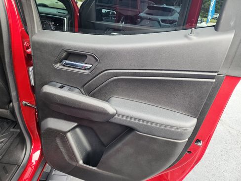 Used 2024 GMC Canyon Elevation w/ Convenience Package image 13