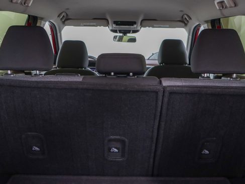 Used 2023 Nissan Rogue SV image 28