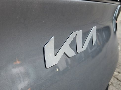 Certified 2025 Kia Sportage LX image 29