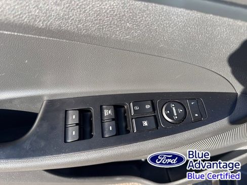 Used 2020 Hyundai Tucson SE w/ Cargo Package image 15