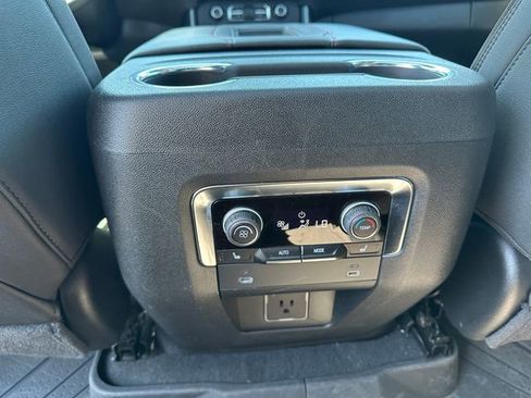 Used 2024 Chevrolet Tahoe RST image 19