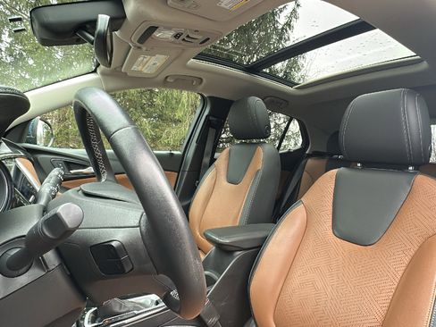 Used 2020 Buick Encore GX Essence w/ Experience Buick Package image 13