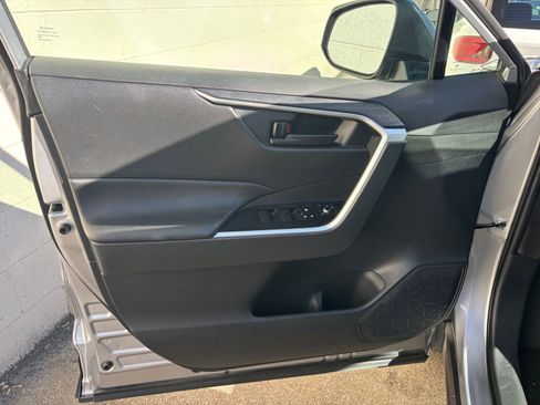 Used 2025 Toyota RAV4 LE image 20