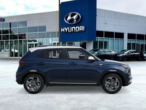 New 2026 Hyundai Venue SEL FWD image 9