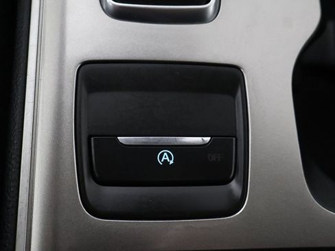 Used 2024 Ford Edge SEL image 47