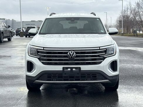 Used 2024 Volkswagen Atlas SE image 28