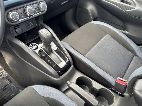 Used 2025 Nissan Versa SV FWD image 38