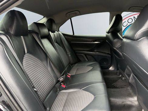 Used 2022 Toyota Camry SE FWD image 20
