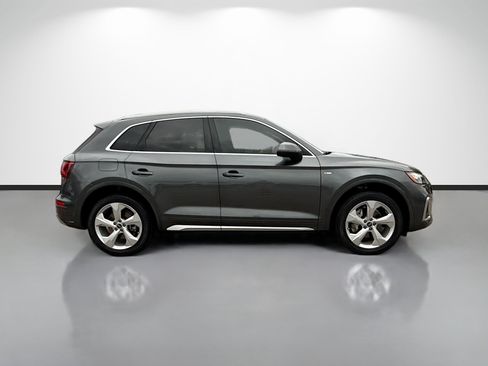 Certified 2023 Audi Q5 2.0T Premium Plus w/ Premium Plus Package image 2