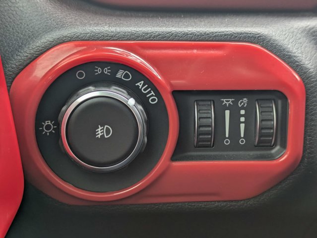 Used 2021 Jeep Wrangler Unlimited Rubicon w/ Cold Weather Group AWD/4WD image 25