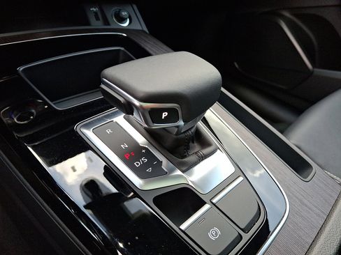 Certified 2024 Audi Q5 2.0T Premium image 16