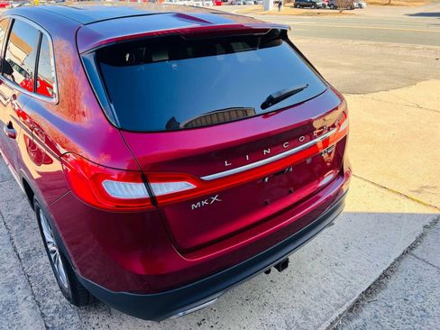 Used 2016 Lincoln MKX Select w/ Select Plus Package image 8