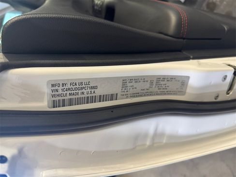 Used 2023 Dodge Durango GT image 31