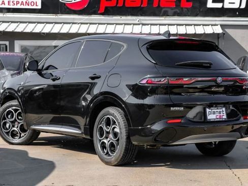 Used 2024 Alfa Romeo Tonale Ti w/ Premium Interior Package image 15