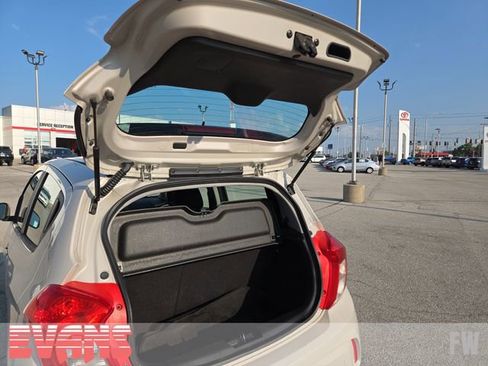 Used 2021 Chevrolet Spark LT image 28