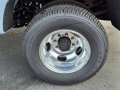 New 2026 Ford F350 Platinum image 5