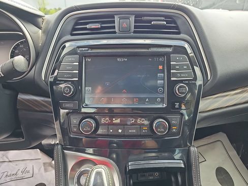 Used 2017 Nissan Maxima Platinum FWD image 27