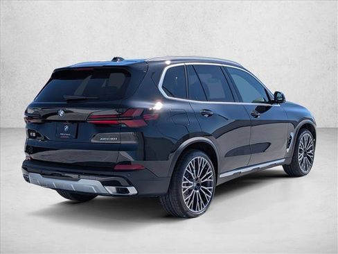 New 2026 BMW X5 xDrive40i AWD/4WD image 2