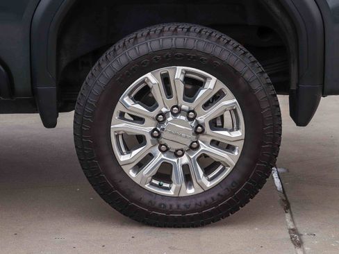 Used 2021 GMC Sierra 2500 Denali w/ Denali Ultimate Package AWD/4WD image 9