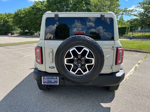 Used 2025 Ford Bronco Outer Banks AWD/4WD image 9