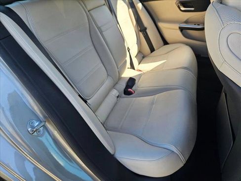 Used 2023 Mercedes-Benz C 300 Sedan image 18