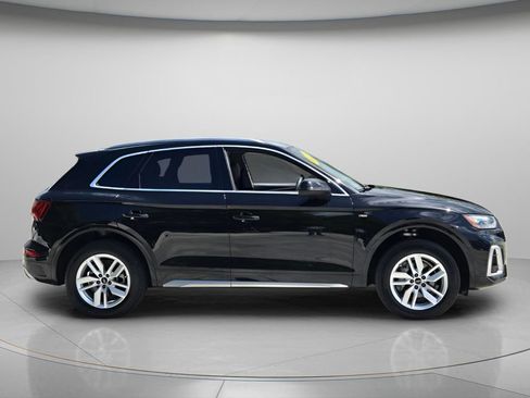 Used 2023 Audi Q5 2.0T Premium w/ Convenience Package AWD/4WD image 4