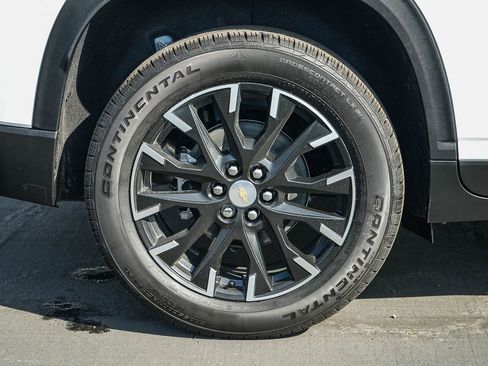 New 2026 Chevrolet Traverse LT w/ Sun and Wheel Package image 12