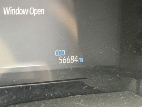 Used 2025 Toyota RAV4 XLE AWD/4WD image 9