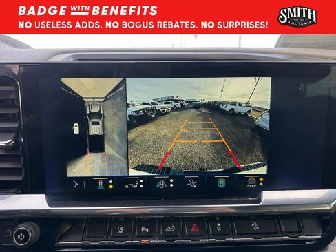 Used 2024 Chevrolet Silverado 2500 LTZ w/ LTZ Convenience Package image 15